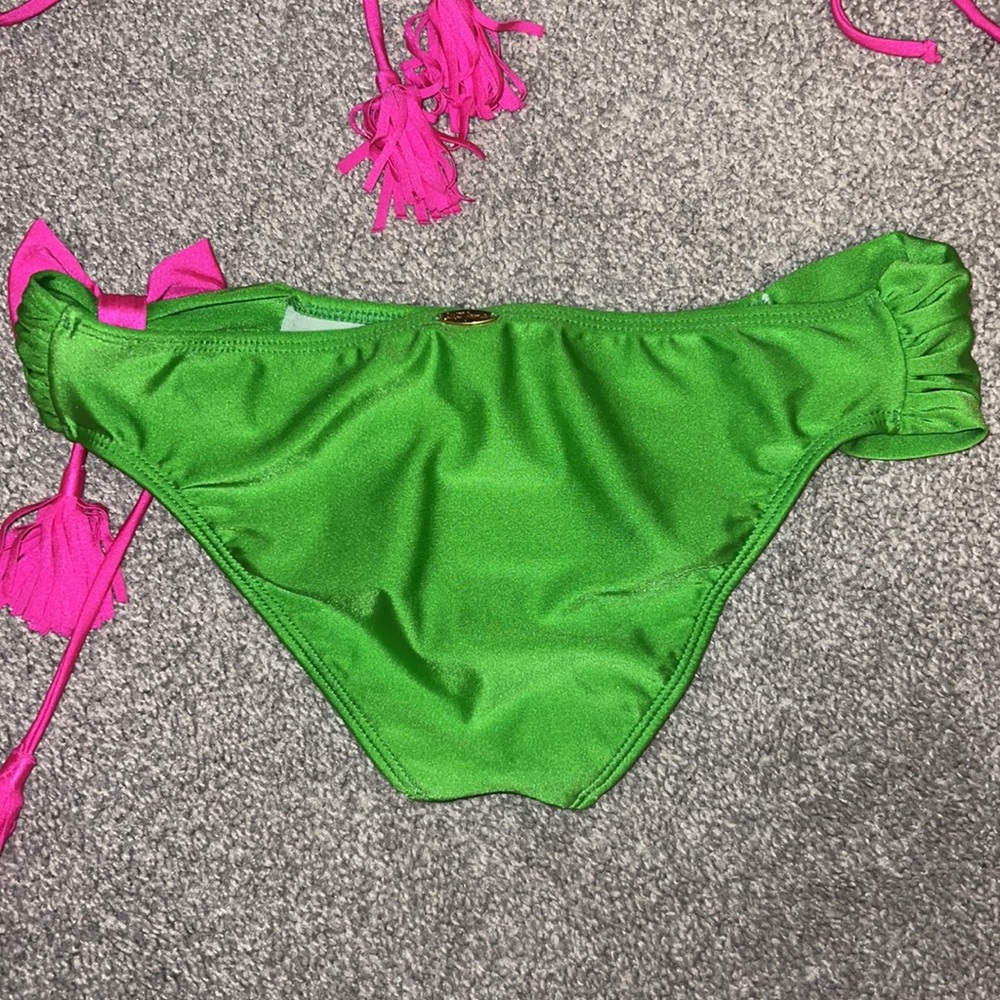 Luli Fama Besos Y Lazos bikini 💚💕🎀 - Picture 7 of 12
